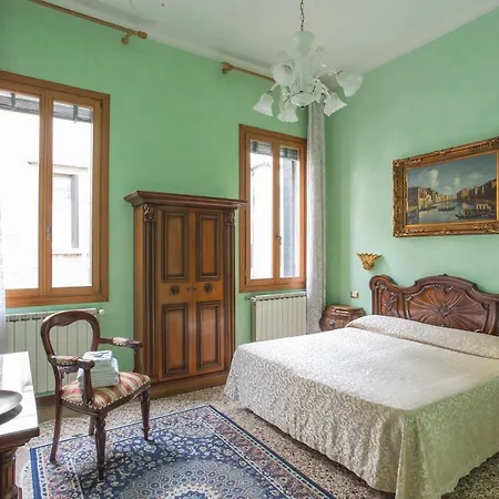 Bed & Breakfast Bb 3*