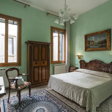 Bb Bed and Breakfast 4*